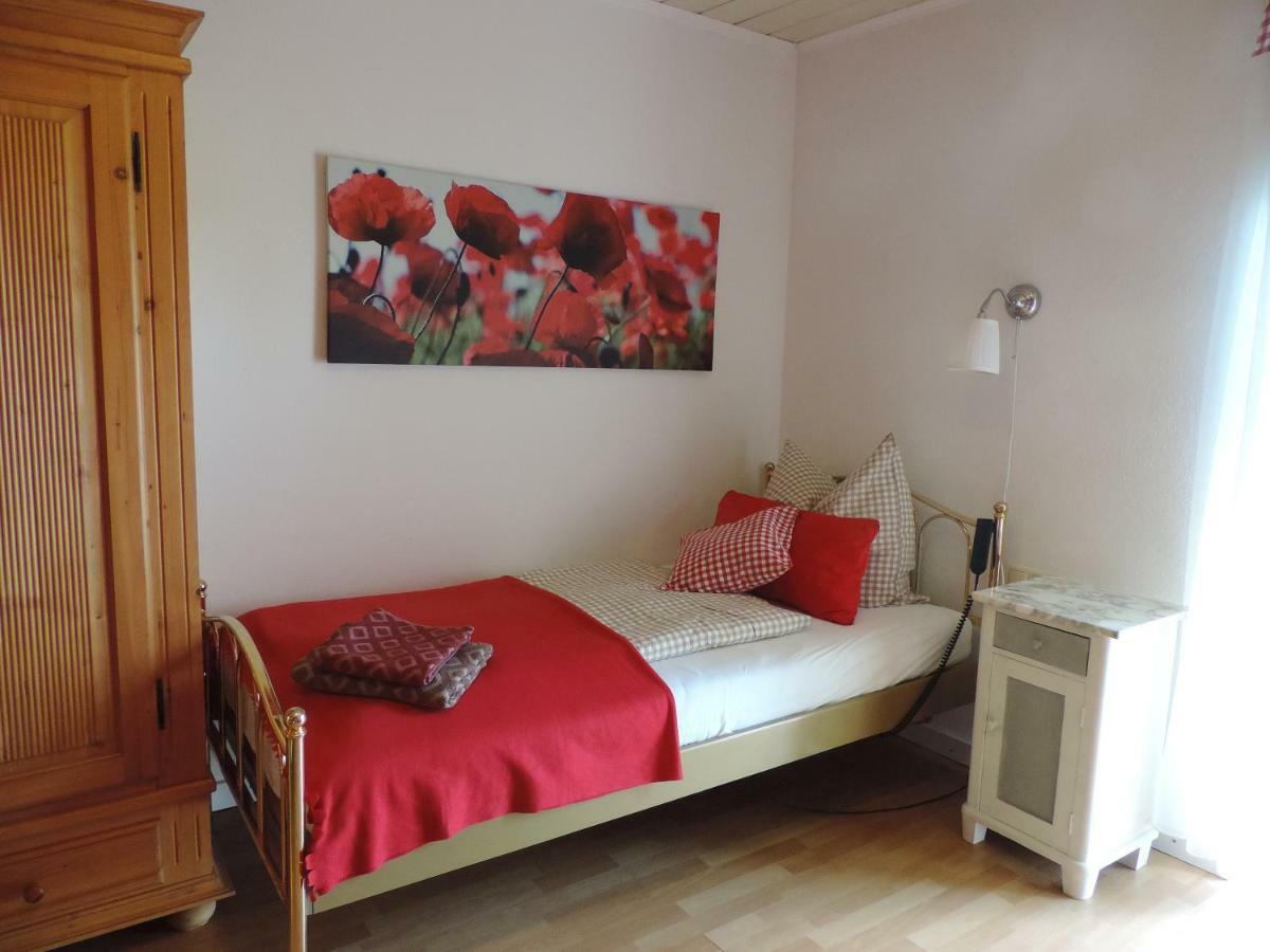 Ferienwohnung Rot Hohenfelde  Екстериор снимка